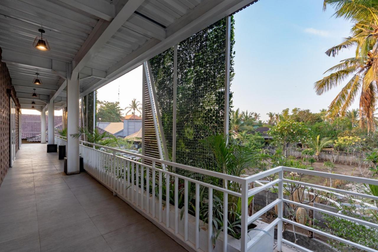 Good Cheer Hostel Lembongan Exterior photo